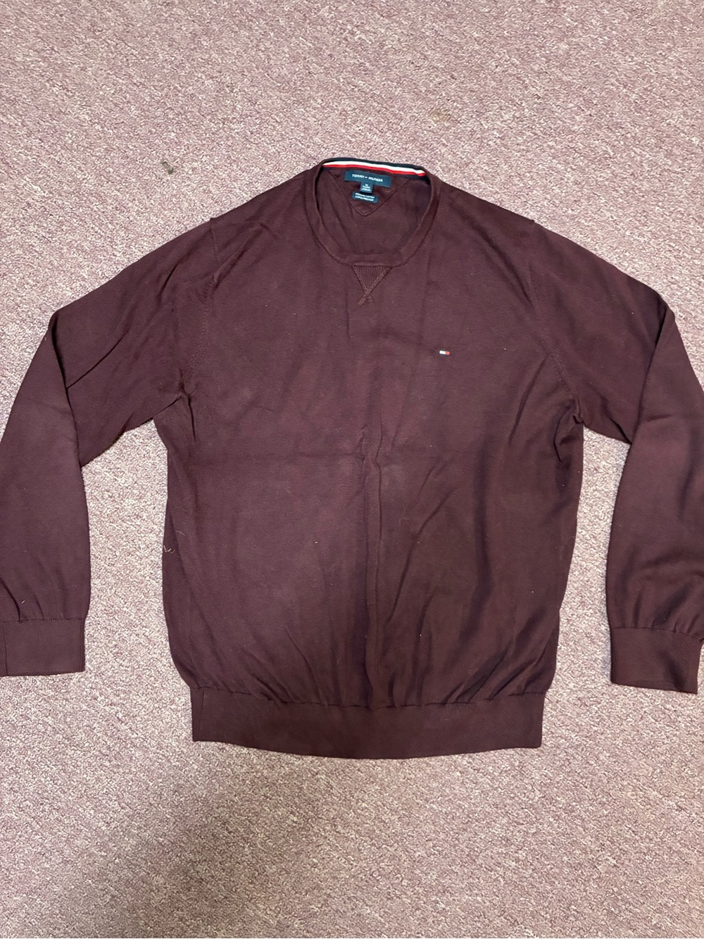Tommy Hilfiger Men's Crewneck Sweater in Burgundy